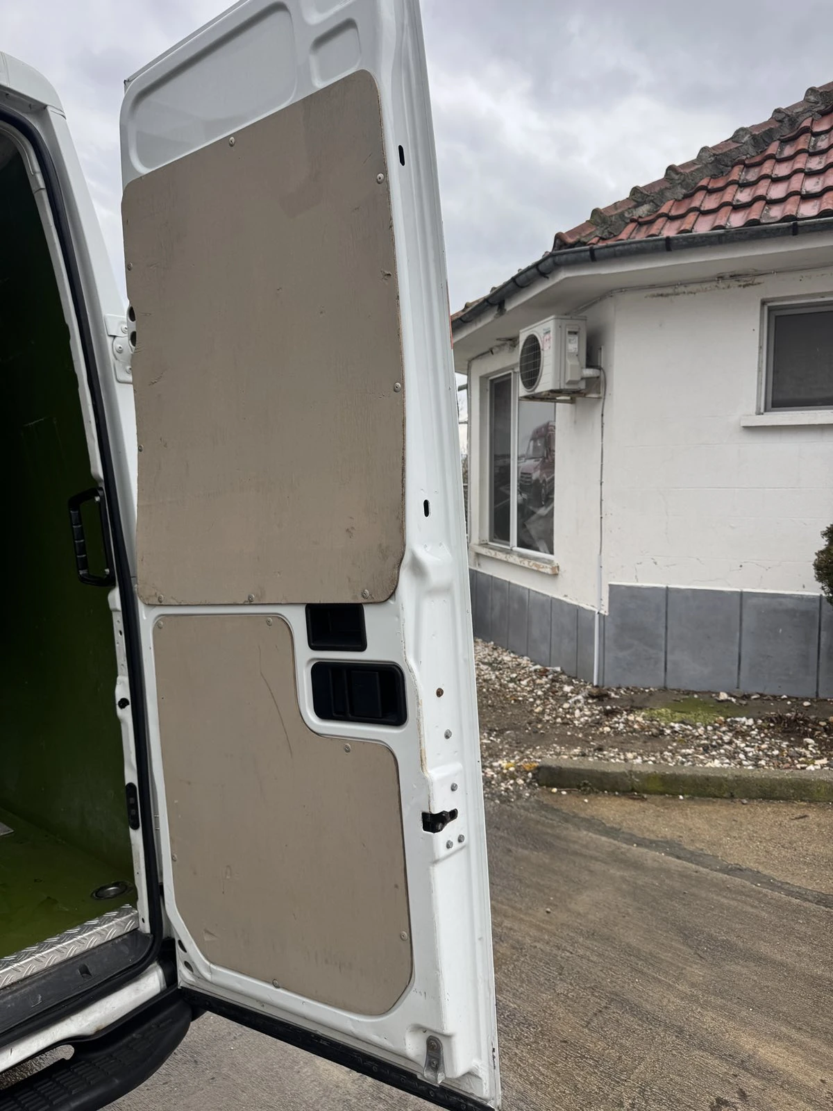 Iveco Daily Bкат, 165000км!!!КЛИМА, снимка 10 - Бусове и автобуси - 53998736