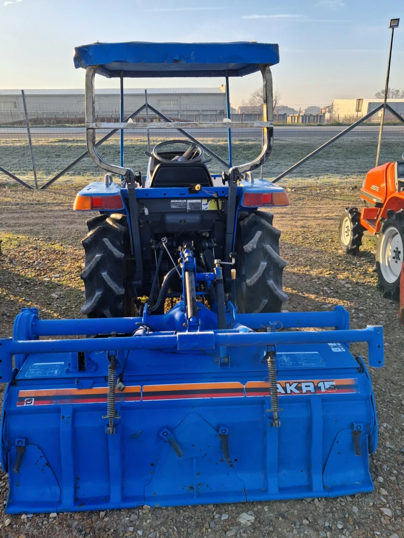 Трактор Kubota Скайтрак , снимка 4 - Селскостопанска техника - 52881845