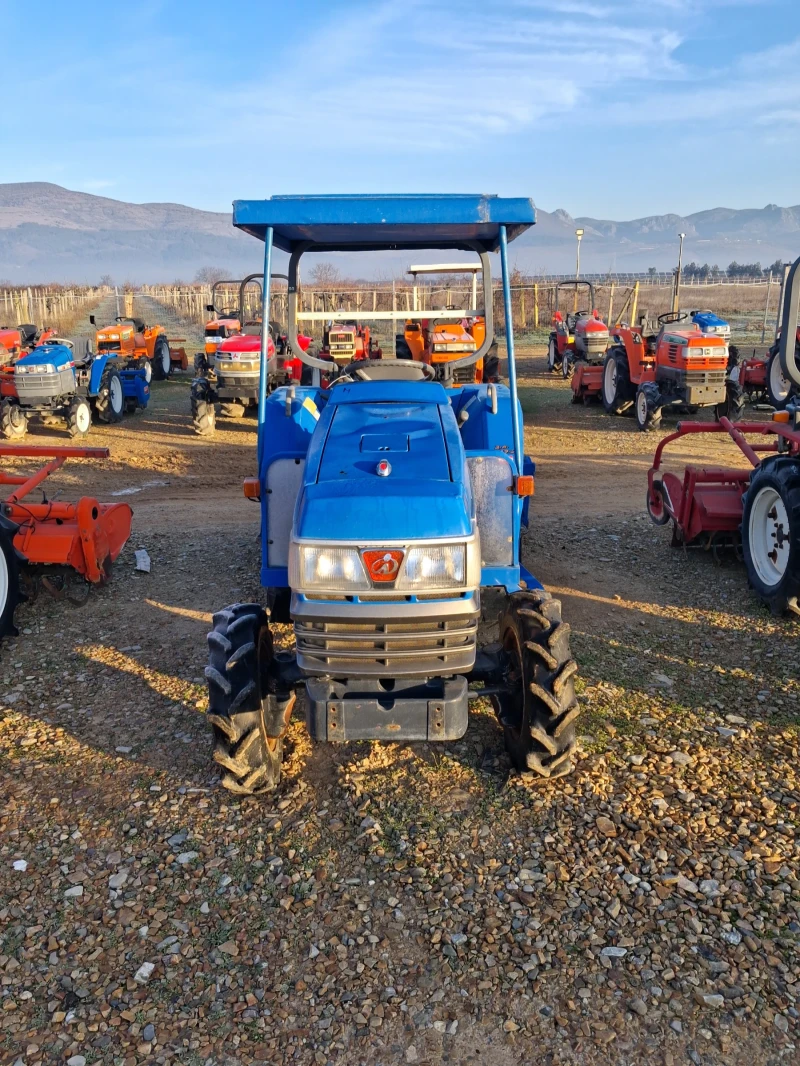 Трактор Kubota Скайтрак , снимка 2 - Селскостопанска техника - 52881845