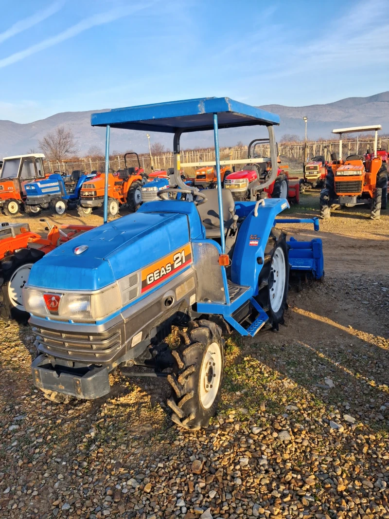 Трактор Kubota Скайтрак , снимка 3 - Селскостопанска техника - 52881845