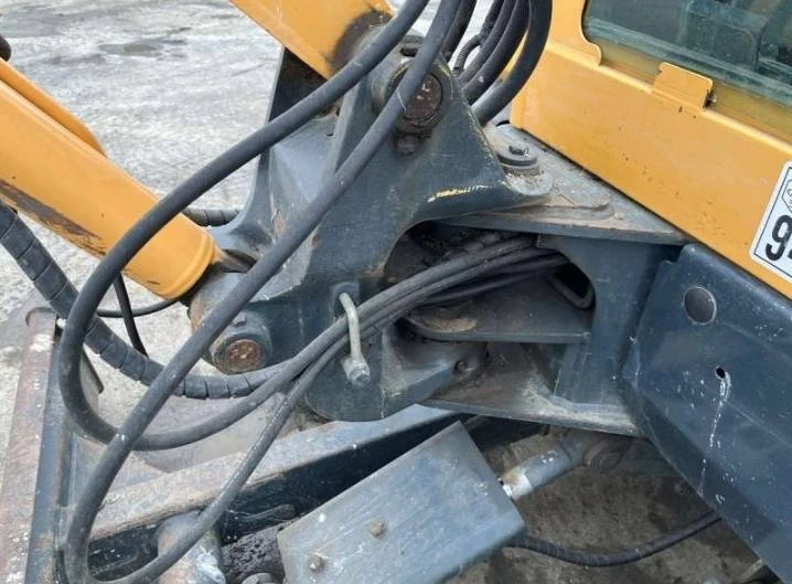 Багер Hyundai ROBEX25Z-9A, снимка 9 - Индустриална техника - 53477007