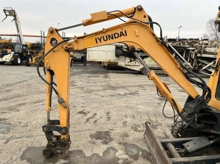 Багер Hyundai ROBEX25Z-9A, снимка 8 - Индустриална техника - 53477007
