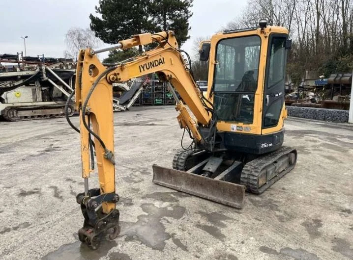 Багер Hyundai ROBEX25Z-9A