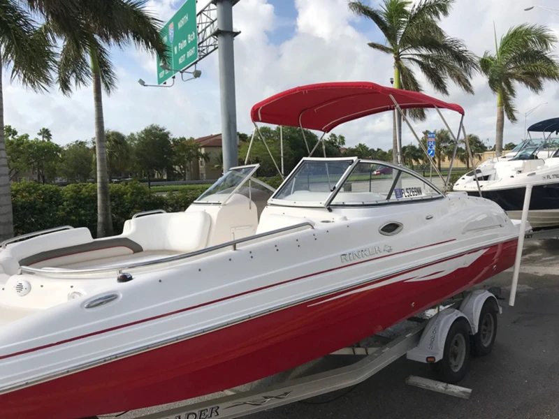 Моторна яхта Rinker 240 Captiva, снимка 6 - Воден транспорт - 46995979