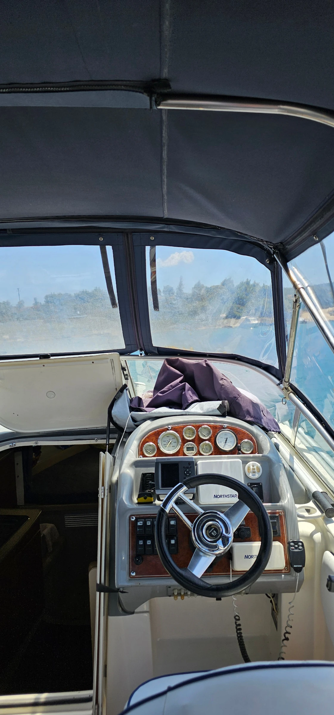 Моторна яхта Bayliner 2655 Ciera Sunbridge - изображение 6