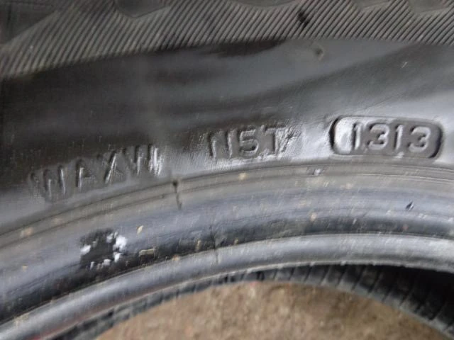 Гуми Зимни 205/60R16, снимка 3 - Гуми и джанти - 20313364