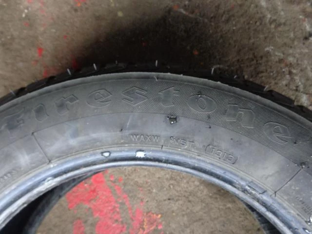 Гуми Зимни 205/60R16, снимка 8 - Гуми и джанти - 20313364