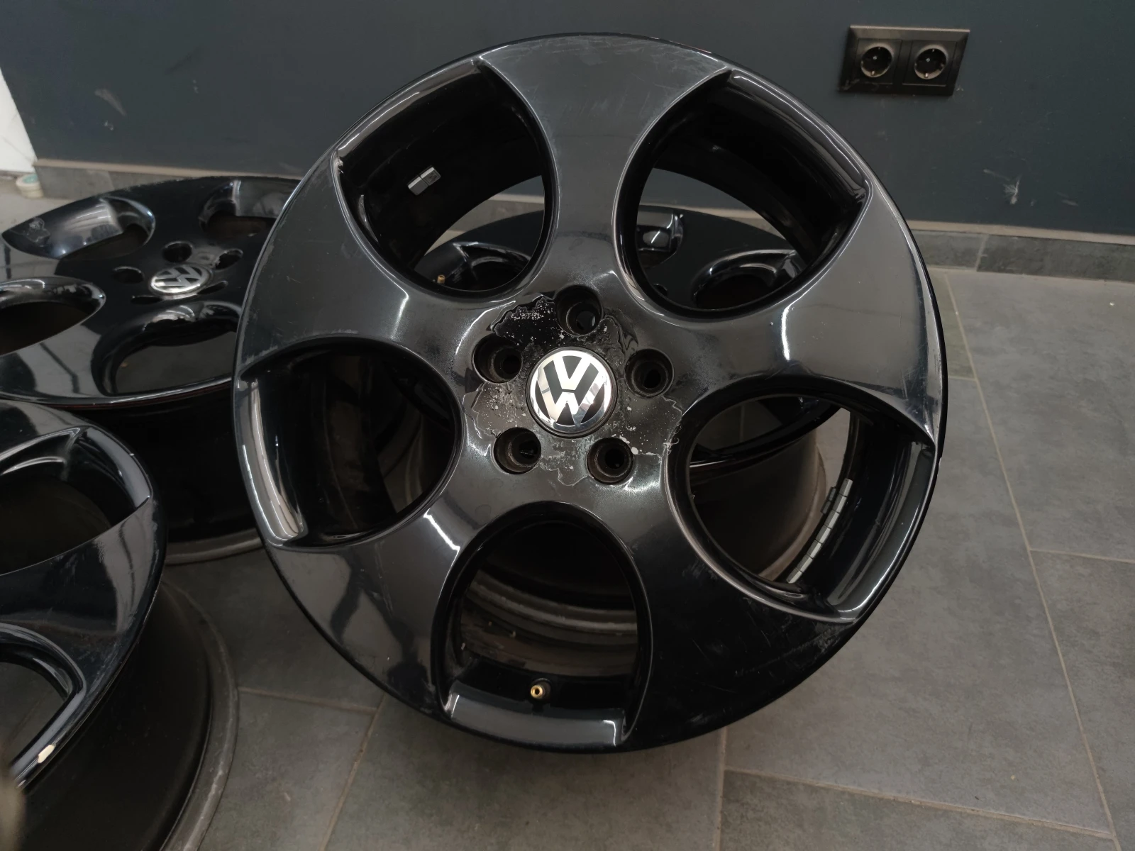   VW Golf | Mobile.bg   1