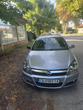 Opel Astra H, снимка 1