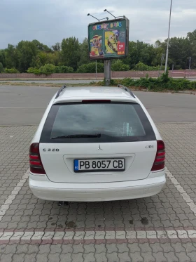 Mercedes-Benz C 220, снимка 4