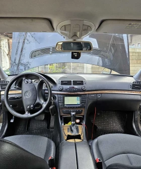Mercedes-Benz E 320 W211, снимка 9