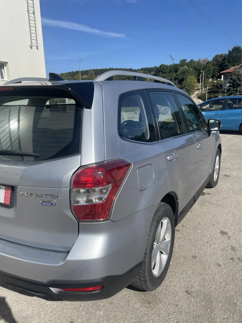 Subaru Forester, снимка 5 - Автомобили и джипове - 48143611