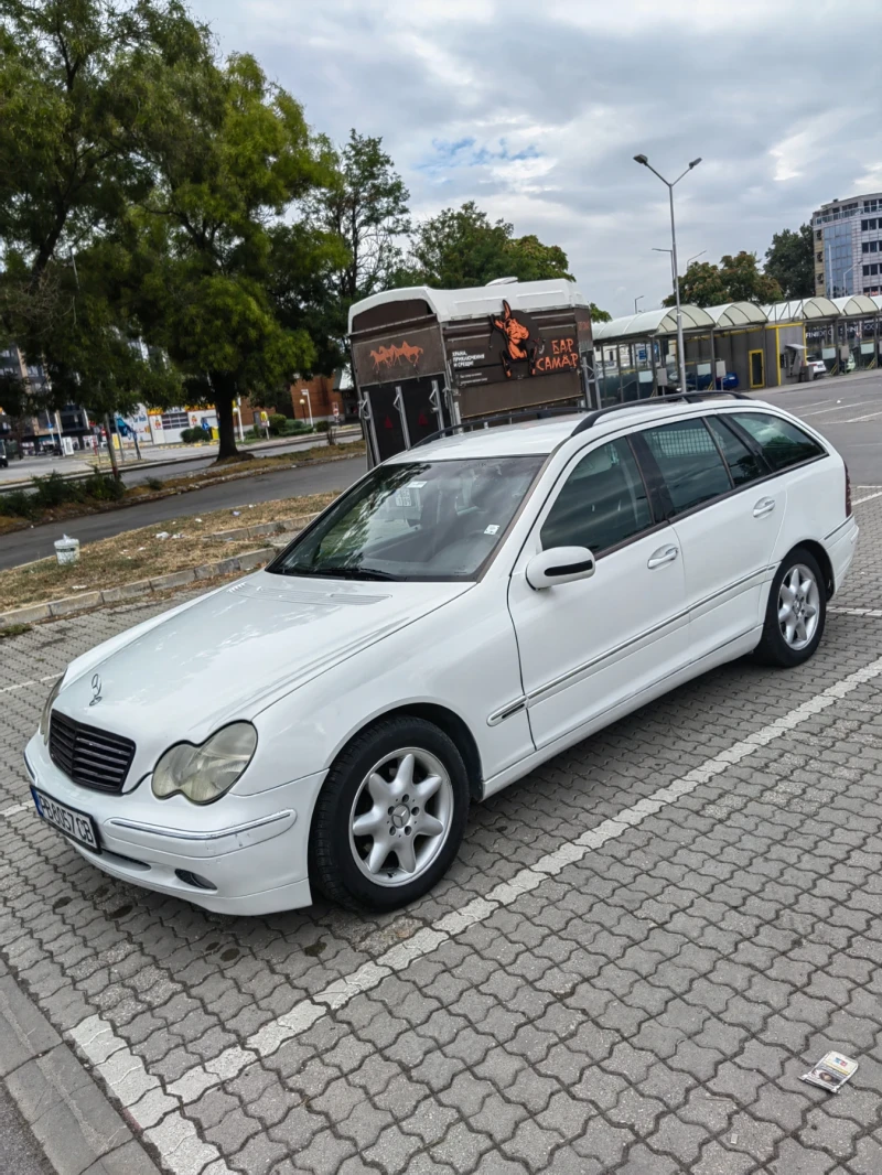 Mercedes-Benz C 220, снимка 1 - Автомобили и джипове - 47084786