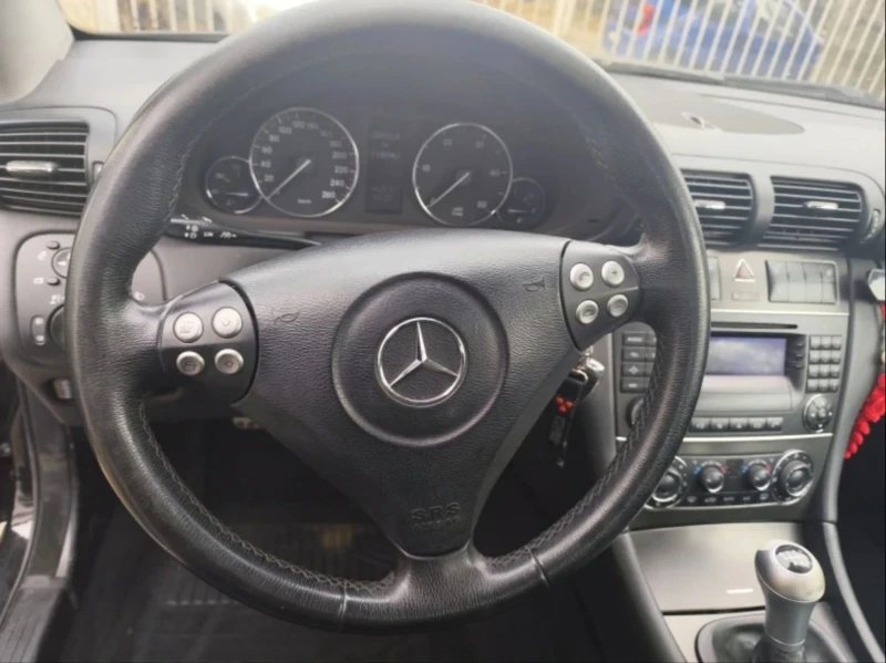 Mercedes-Benz C 200, снимка 5 - Автомобили и джипове - 48363084