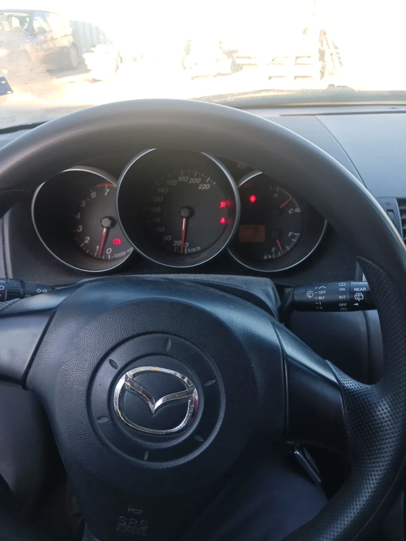 Mazda 3, снимка 6 - Автомобили и джипове - 48702137