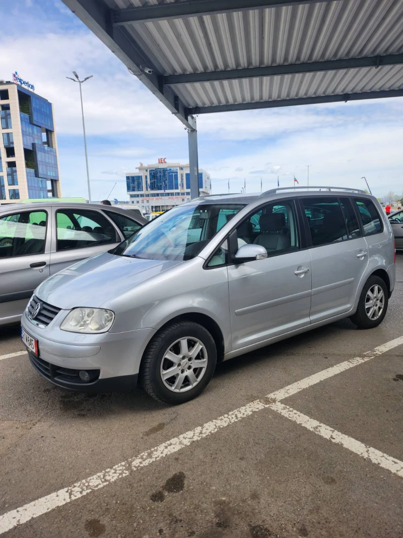 VW Touran, снимка 4 - Автомобили и джипове - 49188910