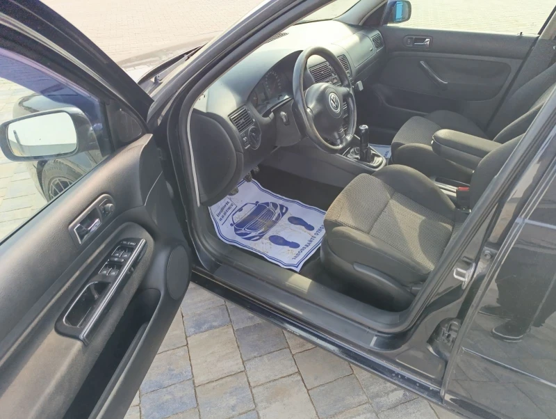 VW Golf 2.8 v6 4x4, снимка 7 - Автомобили и джипове - 49452247