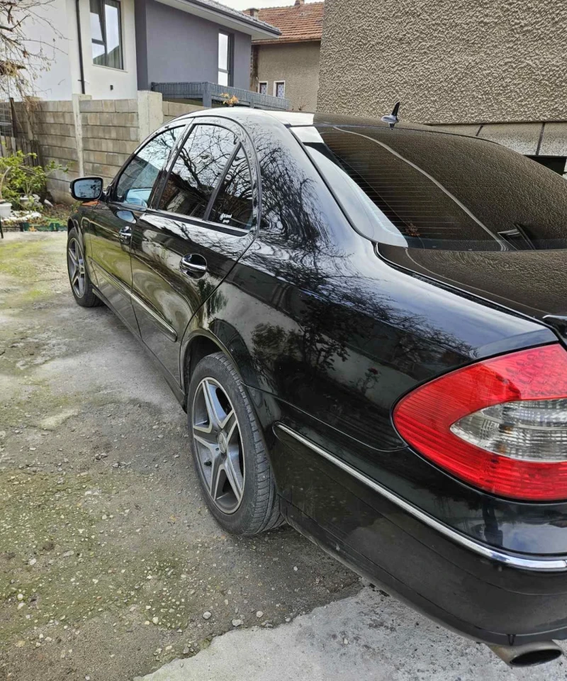 Mercedes-Benz E 320 W211, снимка 5 - Автомобили и джипове - 52697367