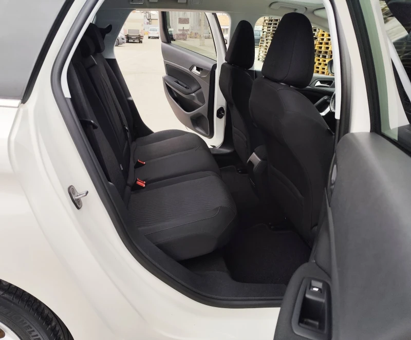 Peugeot 308 1.6HDI-LED-НАВИ-EURO-6, снимка 14 - Автомобили и джипове - 52792580