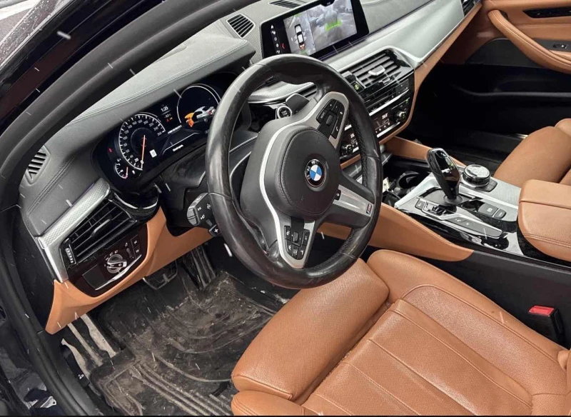 BMW 550 * M550I * CARFAX * БЕЗ ПЪРВОНАЧАЛНА ВНОСКА, снимка 7 - Автомобили и джипове - 53083219