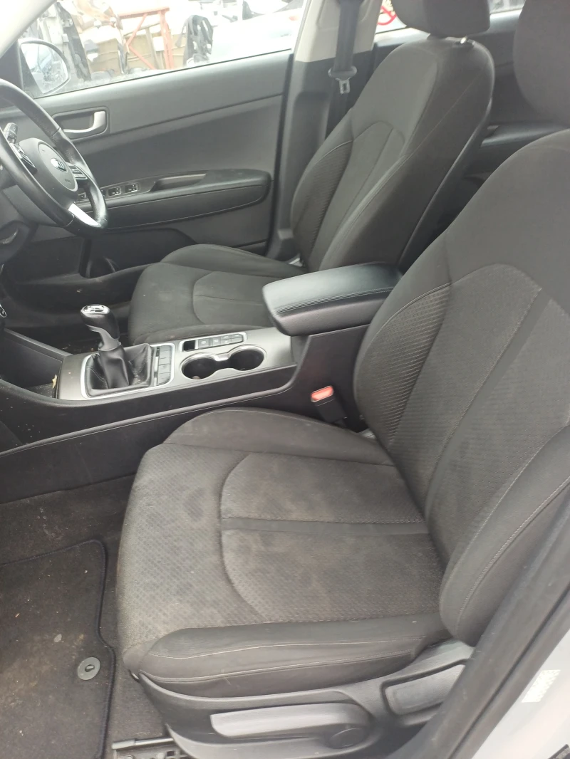 Kia Optima 1.6 crdi-на части, снимка 8 - Автомобили и джипове - 53381611