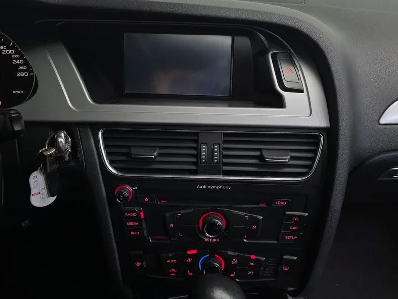 Audi A4 2.0 TFSI Quattro, снимка 14 - Автомобили и джипове - 54872840