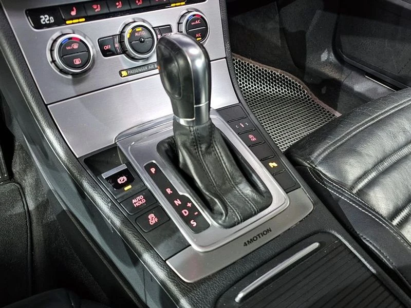 VW CC 2.0 Automatic, снимка 9 - Автомобили и джипове - 55723889