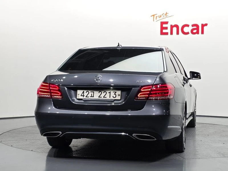 Mercedes-Benz E 220 E220 Bluetec Avantgarde| 170к.с., снимка 4 - Автомобили и джипове - 56130568
