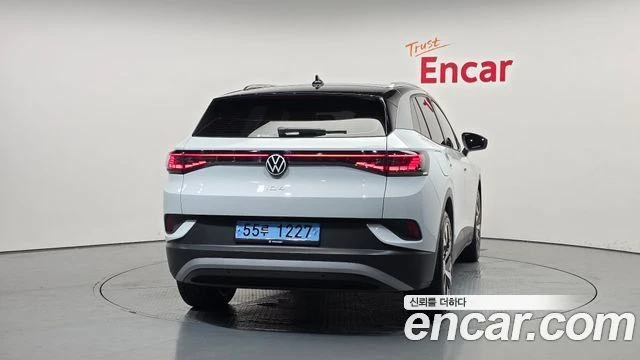 VW ID.4, снимка 4 - Автомобили и джипове - 56281963