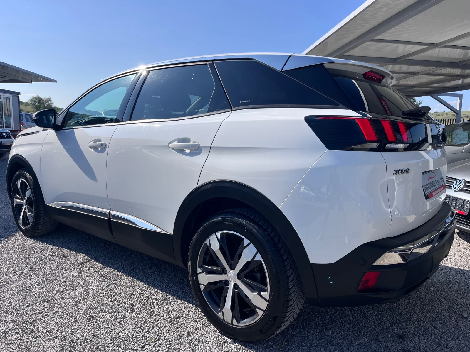 Peugeot 3008 1.6HDI Allure / Пълна сервизна история само в Пежо - изображение 5