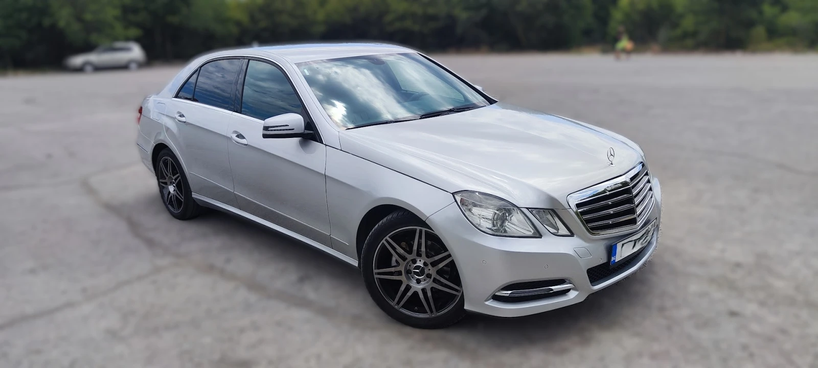 Mercedes-Benz E 300 * Кожа* На Пружини* LED*  - изображение 4