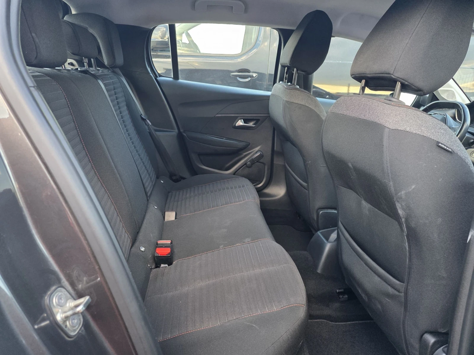 Peugeot 208 1.5HDI ALLURE LED | Mobile.bg — изображение 12