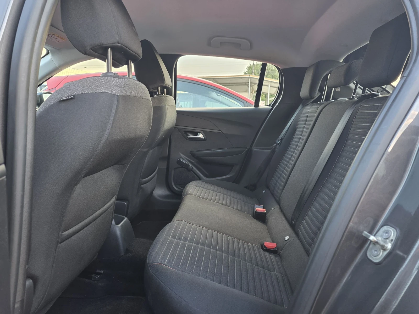 Peugeot 208 1.5HDI ALLURE LED - изображение 10