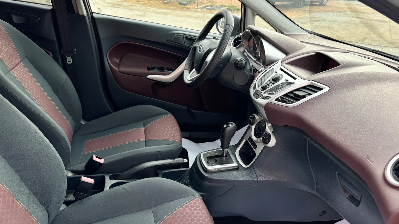 Ford Fiesta ��� ���� ������ ������� | Mobile.bg � ����������� 8