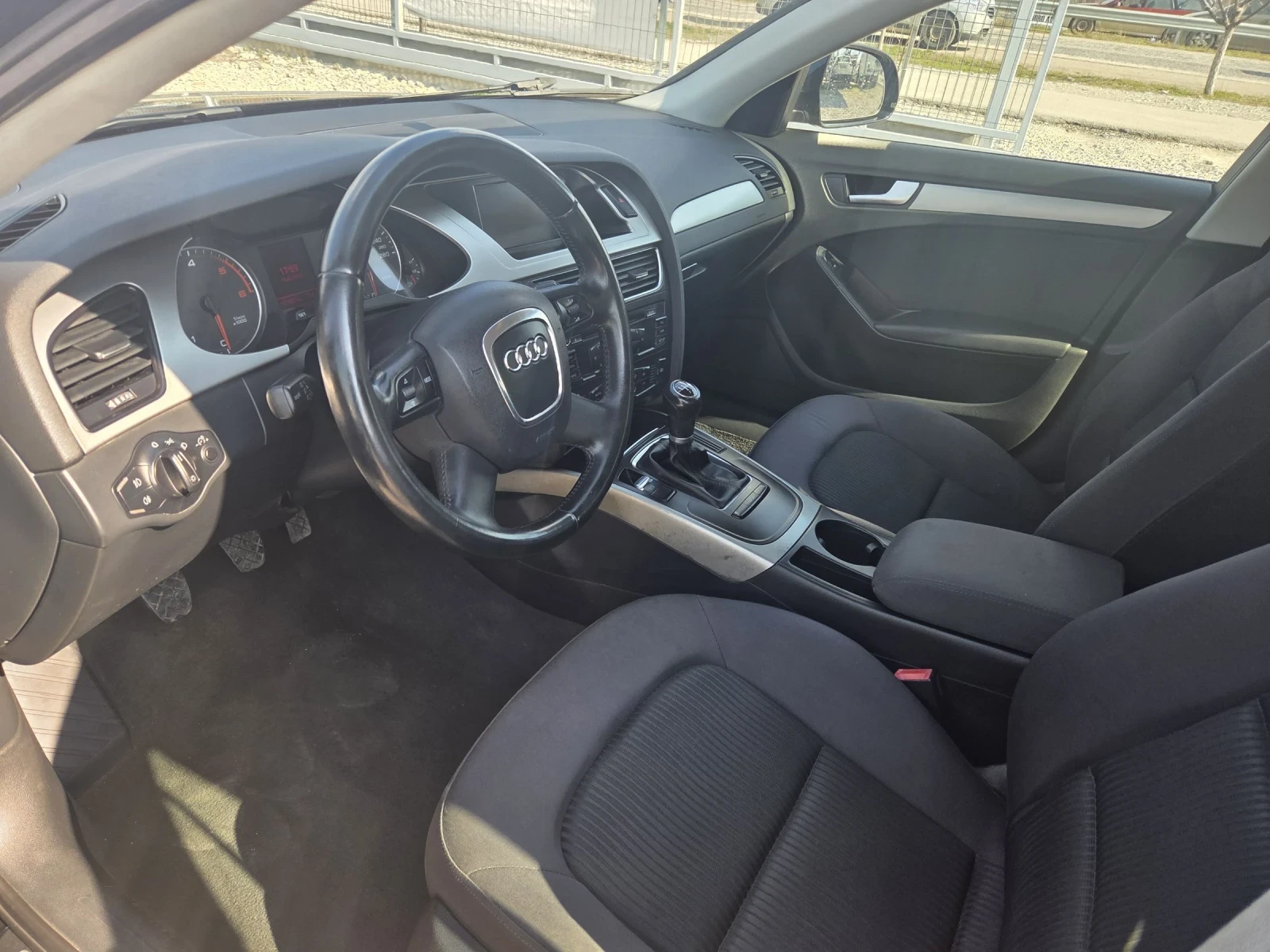 Audi A4 2.0tdi* Italy * , снимка 13 - Автомобили и джипове - 53735464