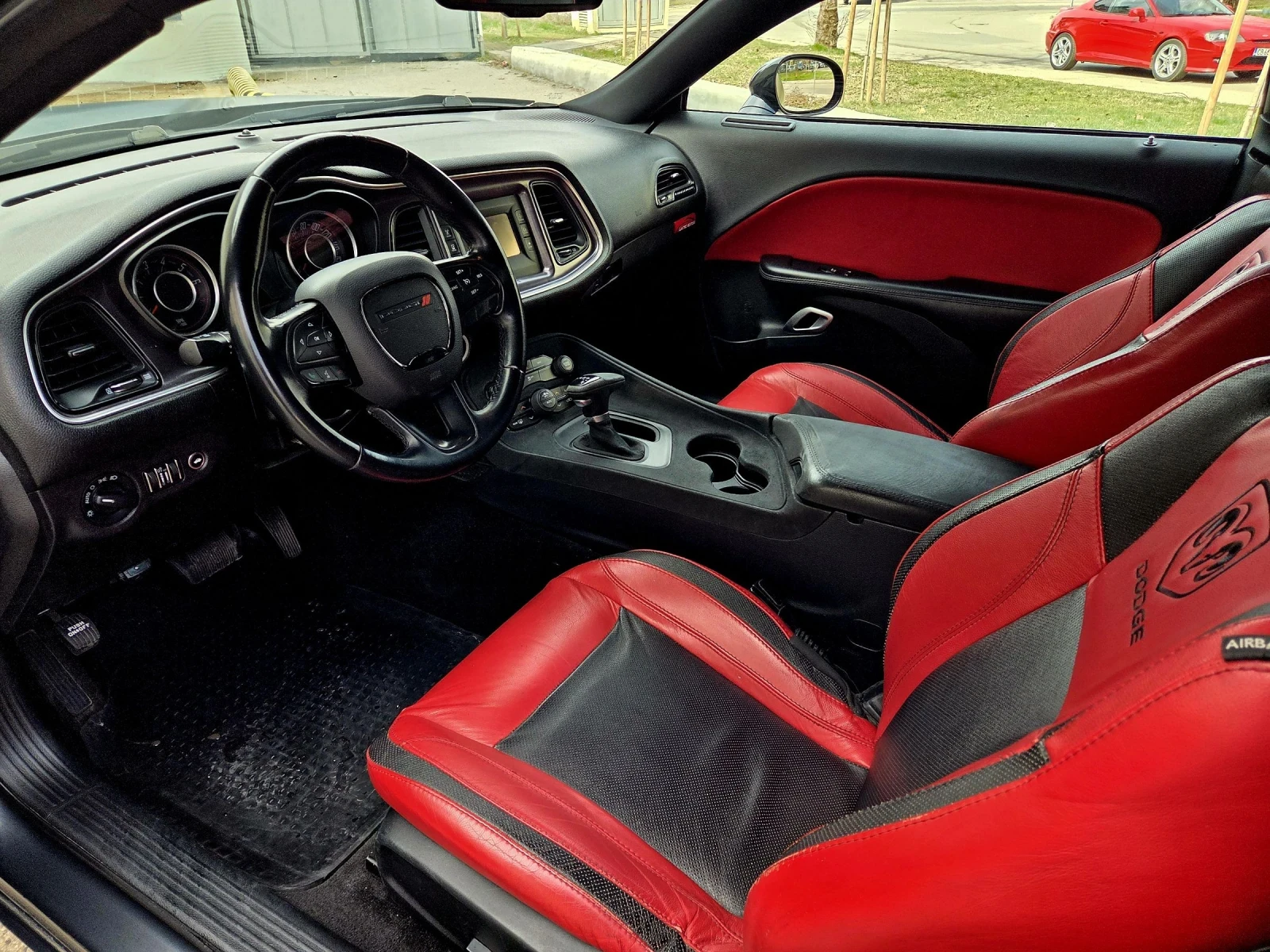 Dodge Challenger 3.6 V6 SXT ГОТОВ ЗА СЕЗОНА!!!, снимка 8 - Автомобили и джипове - 53803353