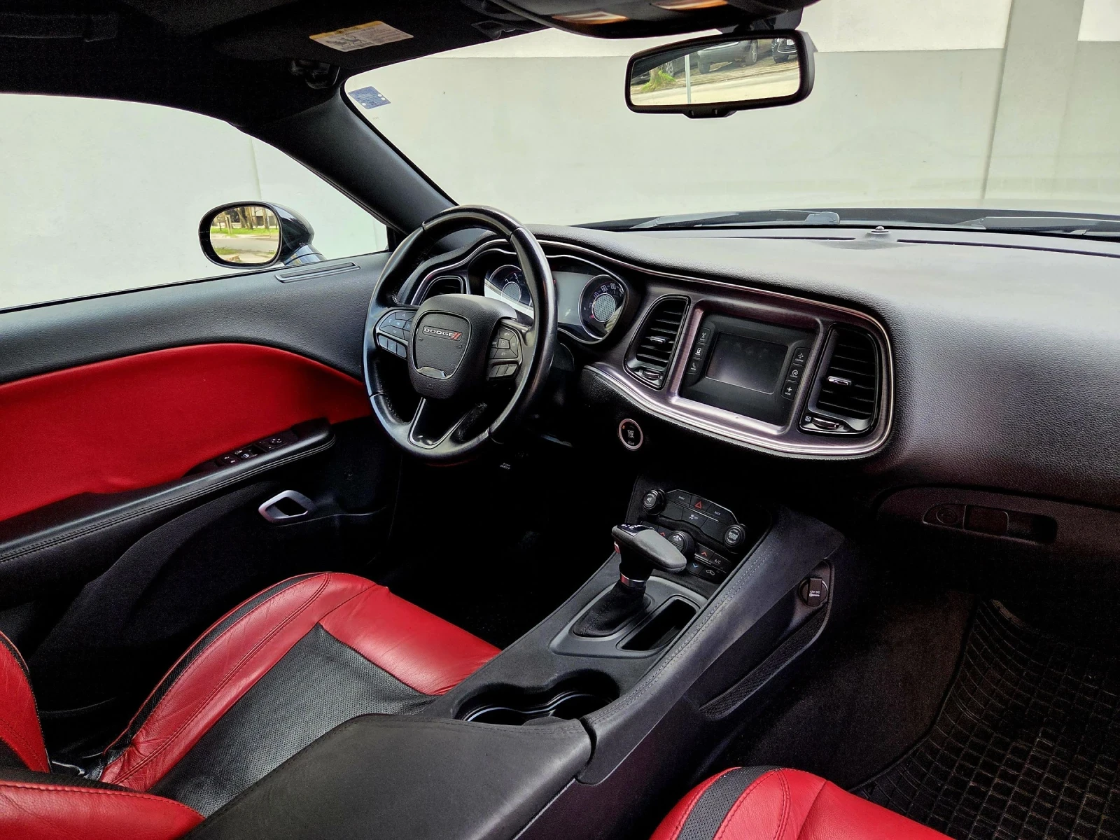 Dodge Challenger 3.6 V6 SXT ГОТОВ ЗА СЕЗОНА!!!, снимка 10 - Автомобили и джипове - 53803353