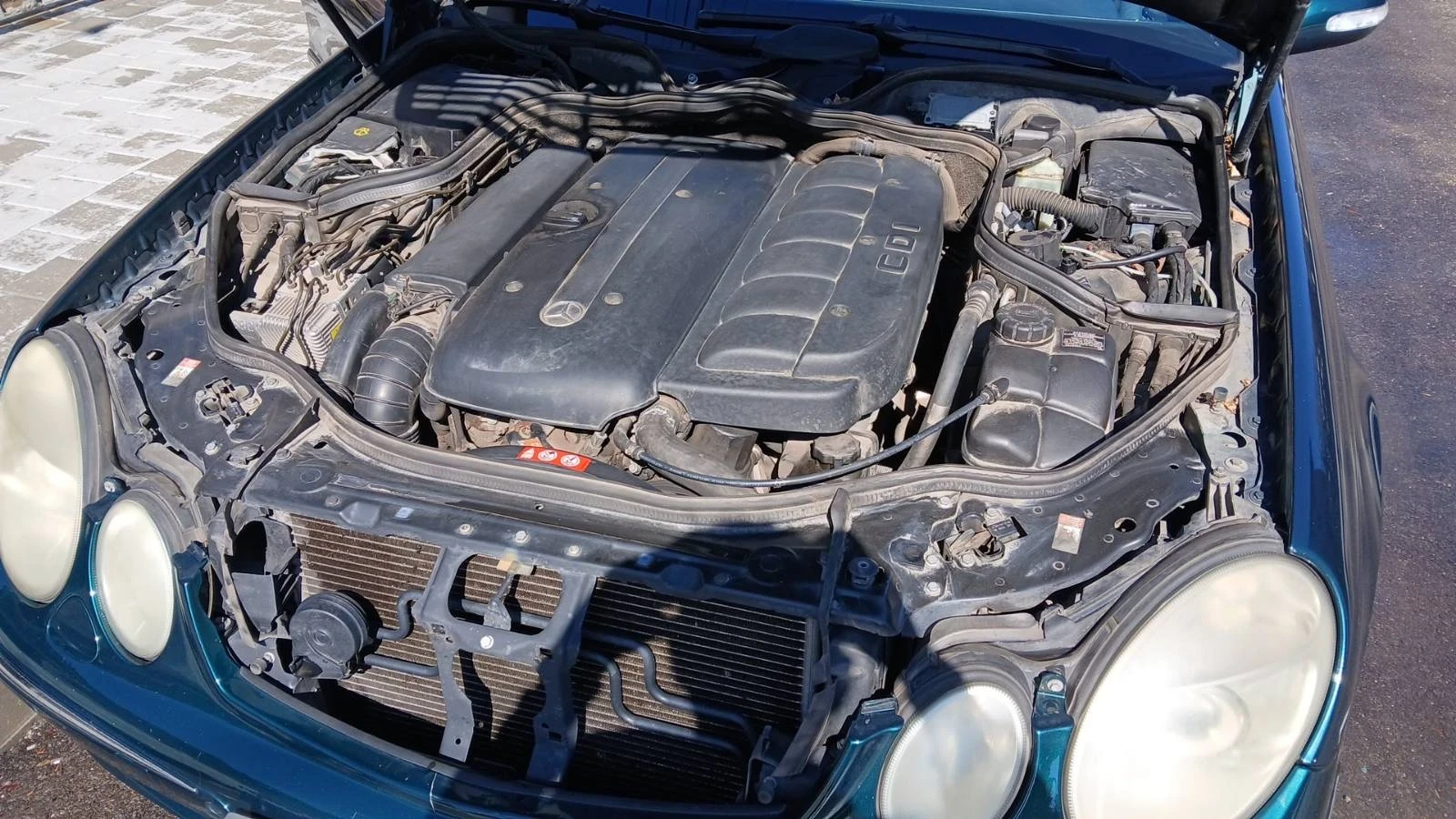 Mercedes-Benz E 320, снимка 13 - Автомобили и джипове - 54009135