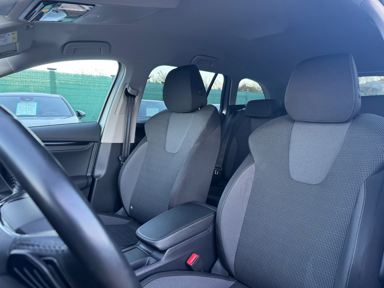 Skoda Octavia 1.4iV PHEV, снимка 11 - Автомобили и джипове - 54109391