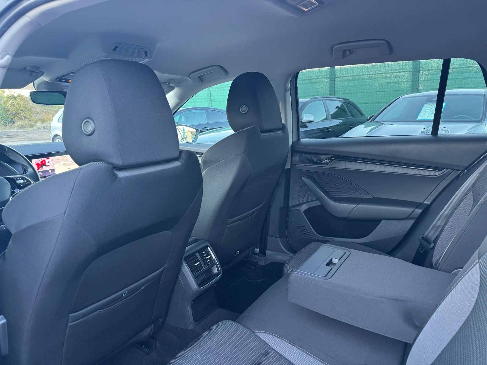 Skoda Octavia 1.4iV PHEV, снимка 12 - Автомобили и джипове - 54109391