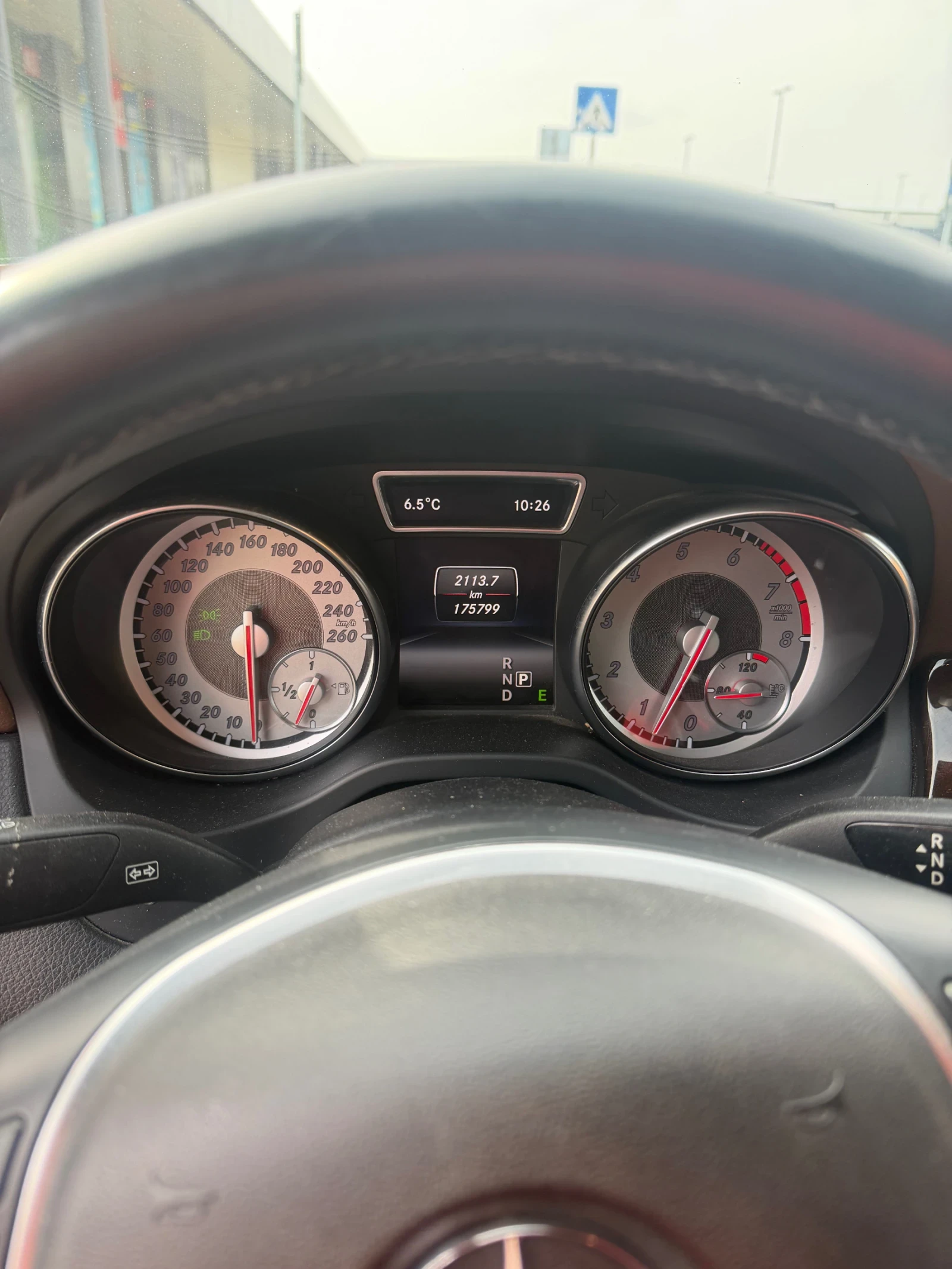 Mercedes-Benz CLA 250, снимка 8 - Автомобили и джипове - 54165216