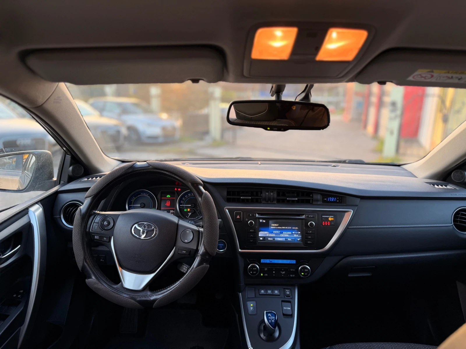 Toyota Auris 1.8* HYBRID* E-CVT* NAVI* CAMERA, снимка 10 - Автомобили и джипове - 54207986