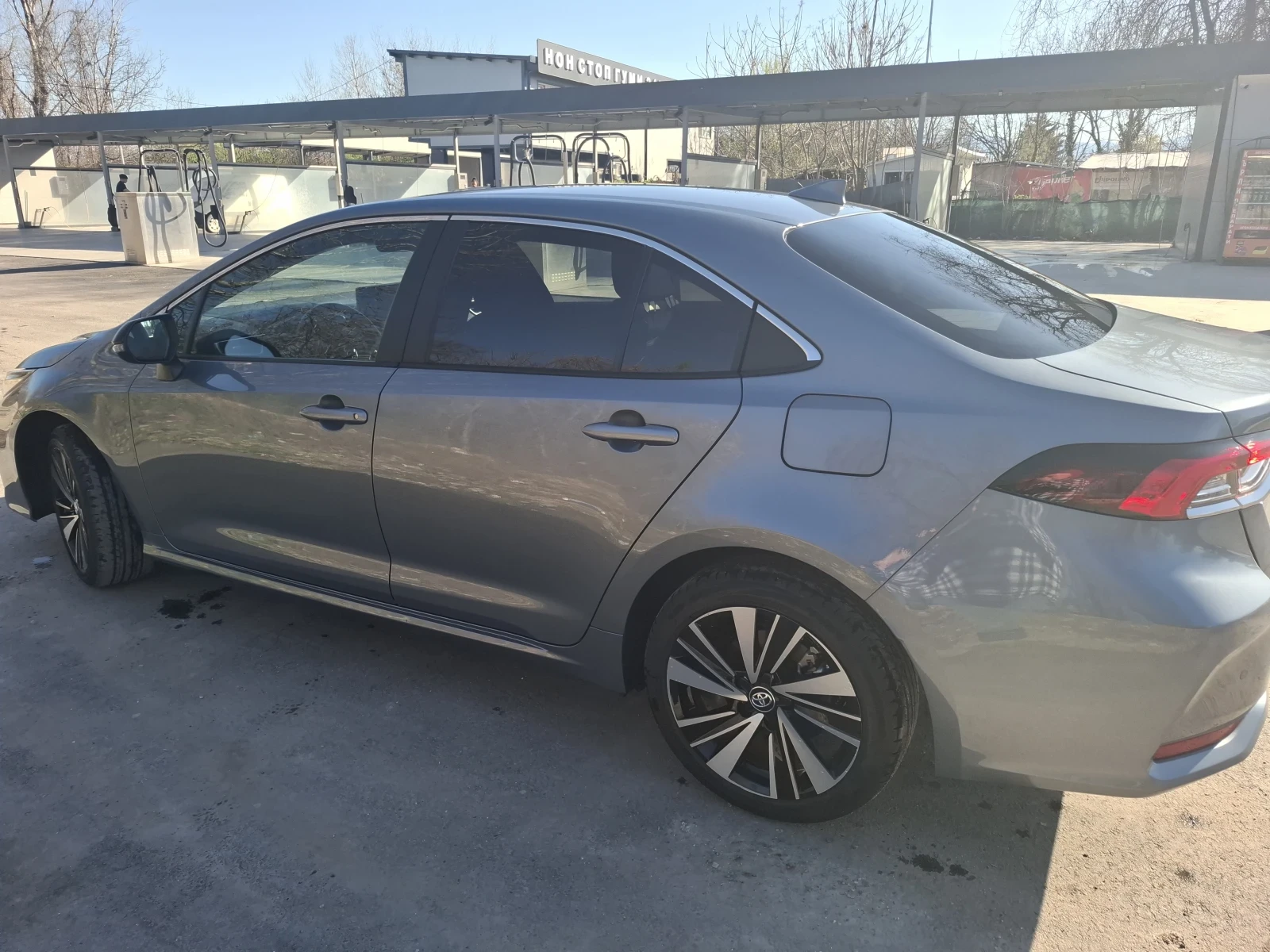 Toyota Corolla Executive plus, снимка 4 - Автомобили и джипове - 54629752