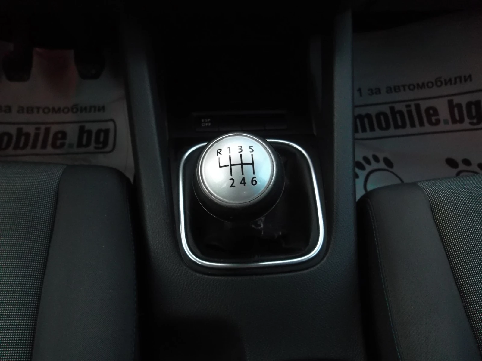 VW Golf 1.9TDI -6sk, снимка 13 - Автомобили и джипове - 54721458