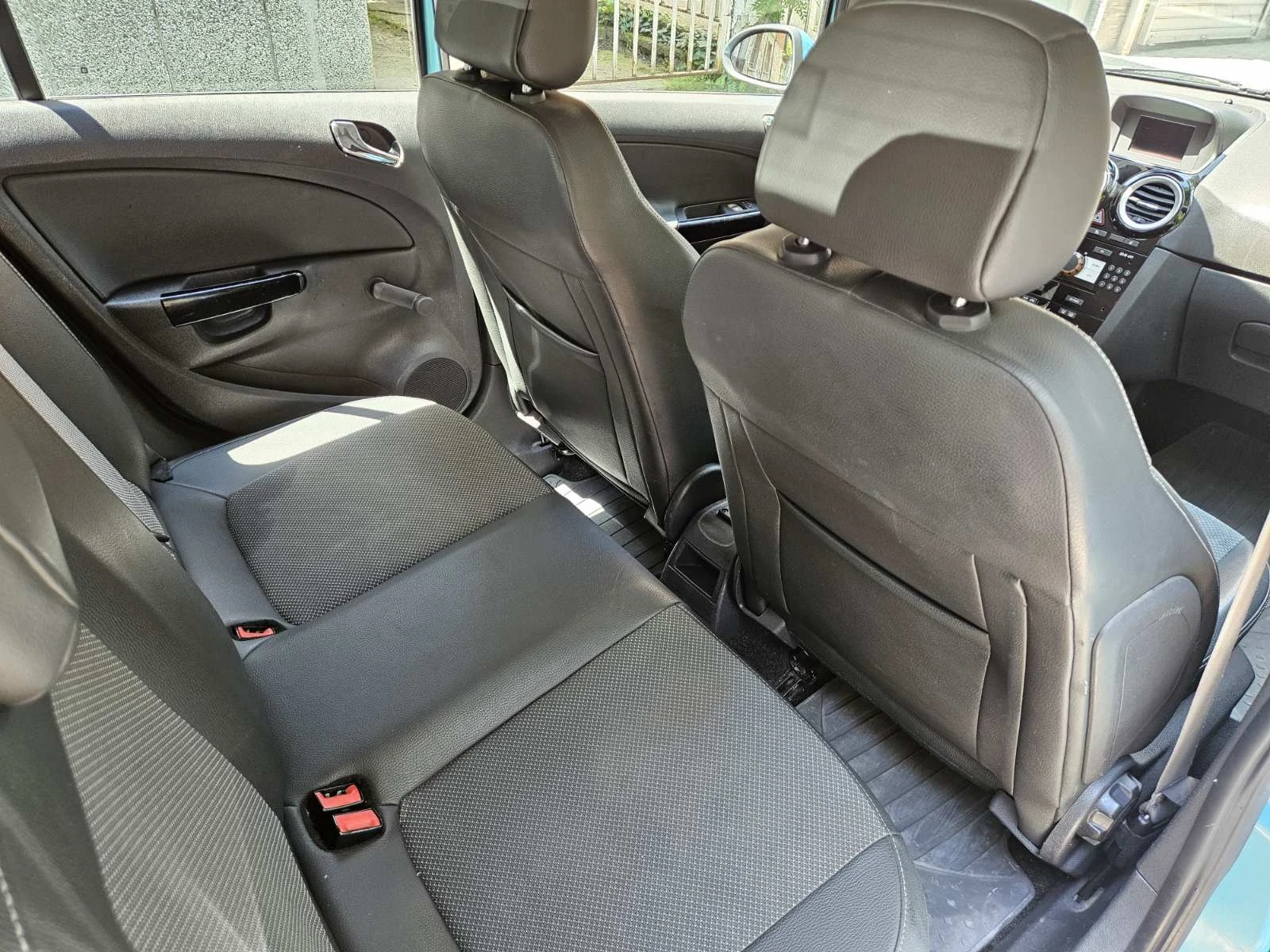 Opel Corsa D, снимка 6 - Автомобили и джипове - 54804253