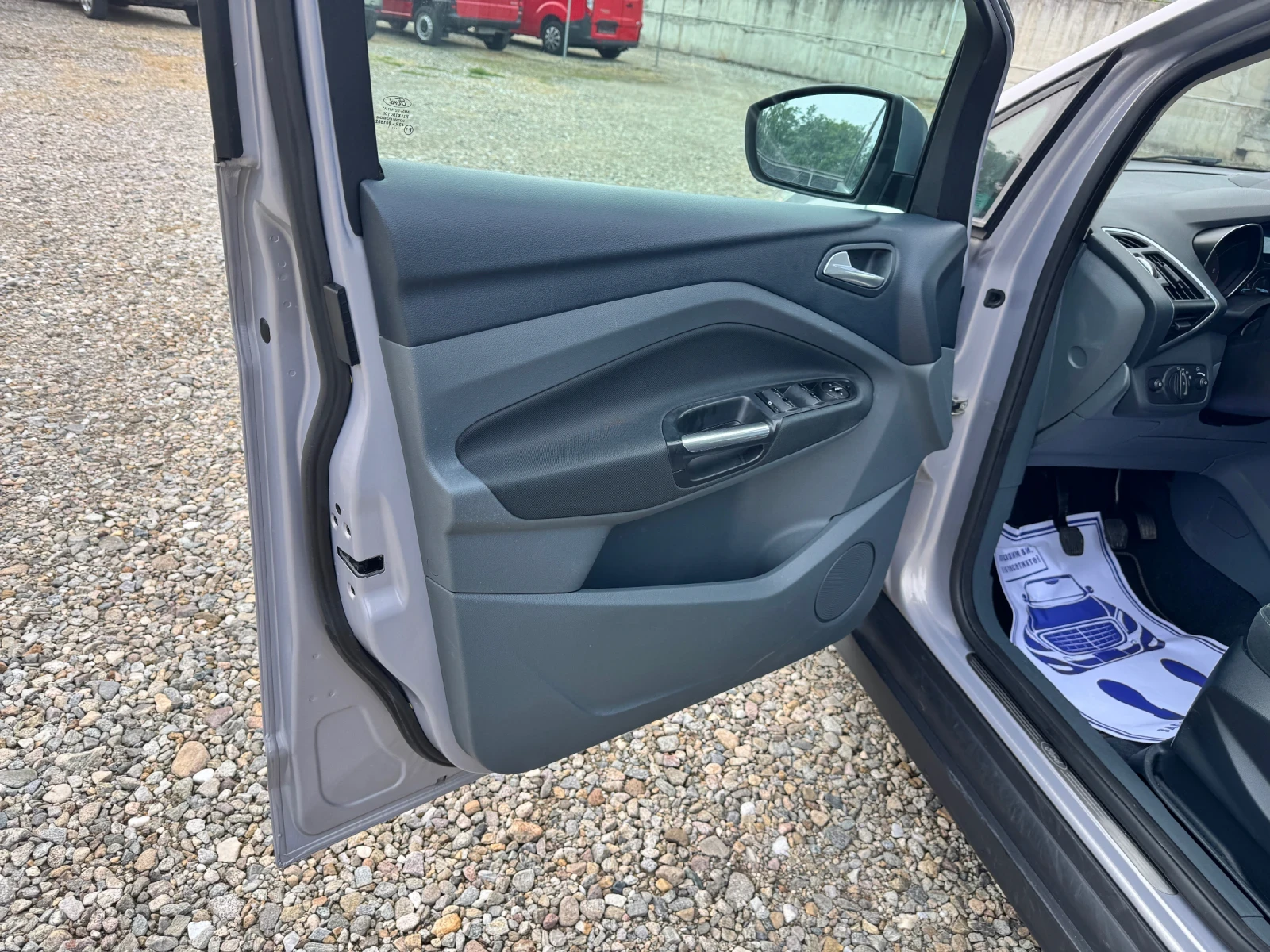 Ford C-max 1.6TDCI, снимка 7 - Автомобили и джипове - 54966165