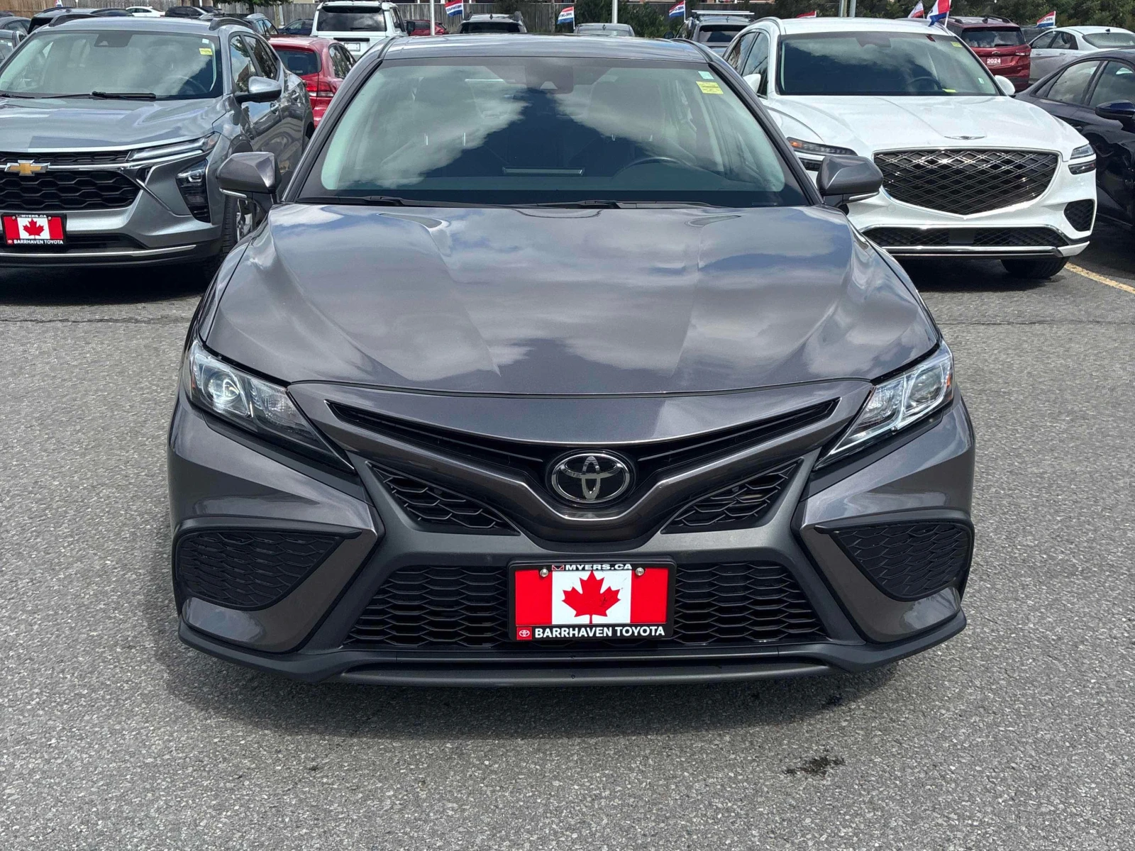 Toyota Camry * SE * АВТОКРЕДИТ БЕЗ ПЪРВОНАЧАЛНА ВНОСКА* , снимка 6 - Автомобили и джипове - 55847240