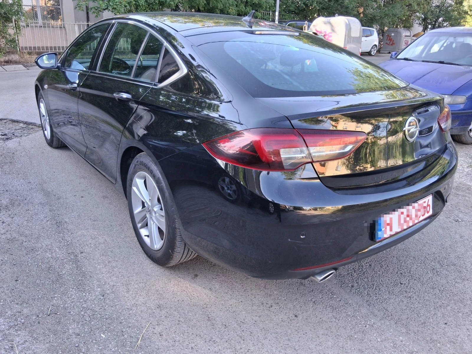 Opel Insignia 2.0ТДЦИ 170оня Всички екстри, снимка 2 - Автомобили и джипове - 55851465