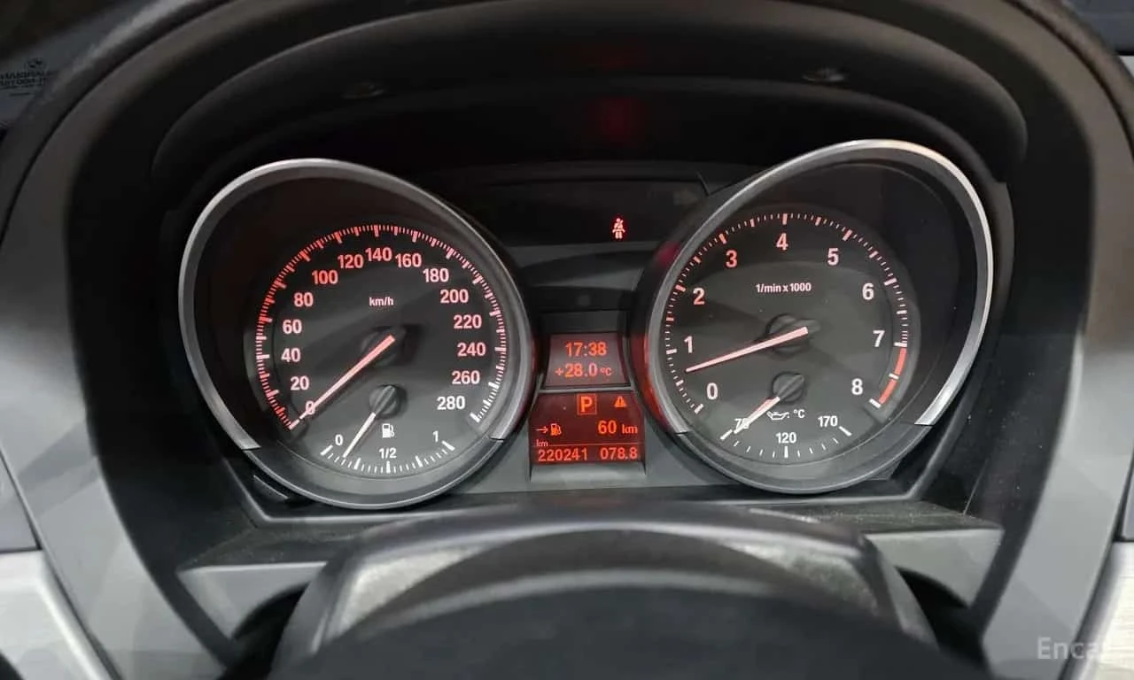 BMW Z4 sDrive 35i/ФИНАНСИРАНЕ, снимка 8 - Автомобили и джипове - 56166107