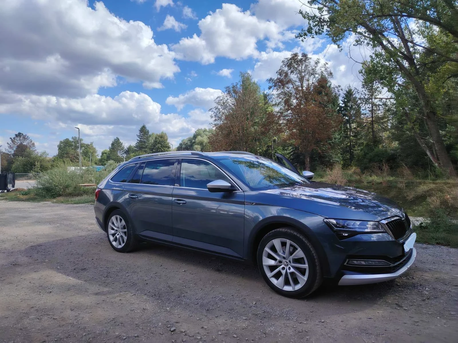 Skoda Superb Scout
